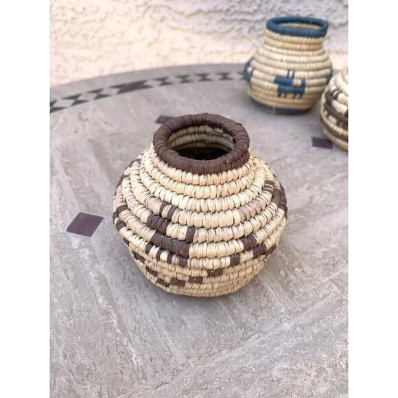 3 Miniature Native American Hand Woven Coiled Grass Seed Pots Papago Animals - Picture 3 of 13